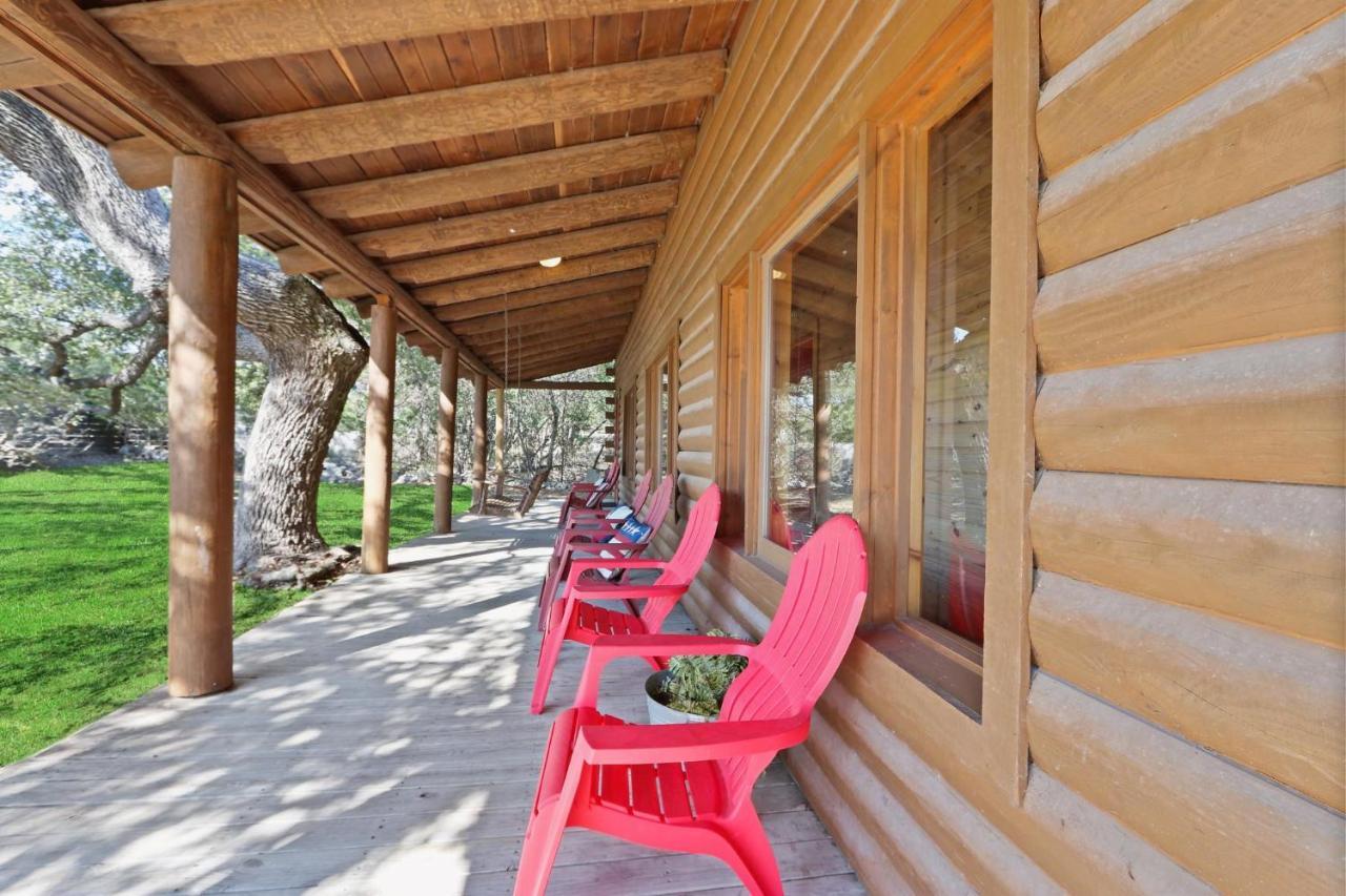 Wimberley Log Cabins Resort And Suites- Unit 4 Eksteriør billede