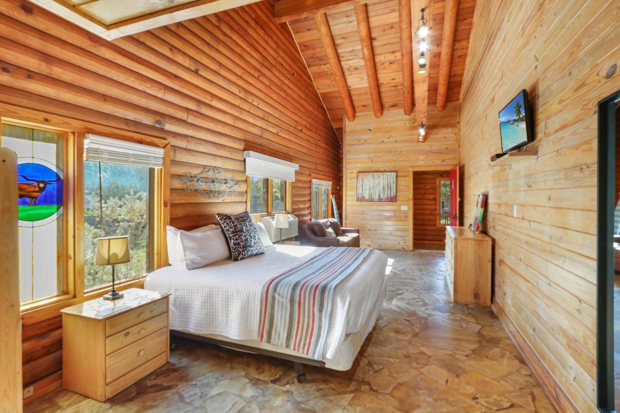 Wimberley Log Cabins Resort And Suites- Unit 4 Eksteriør billede