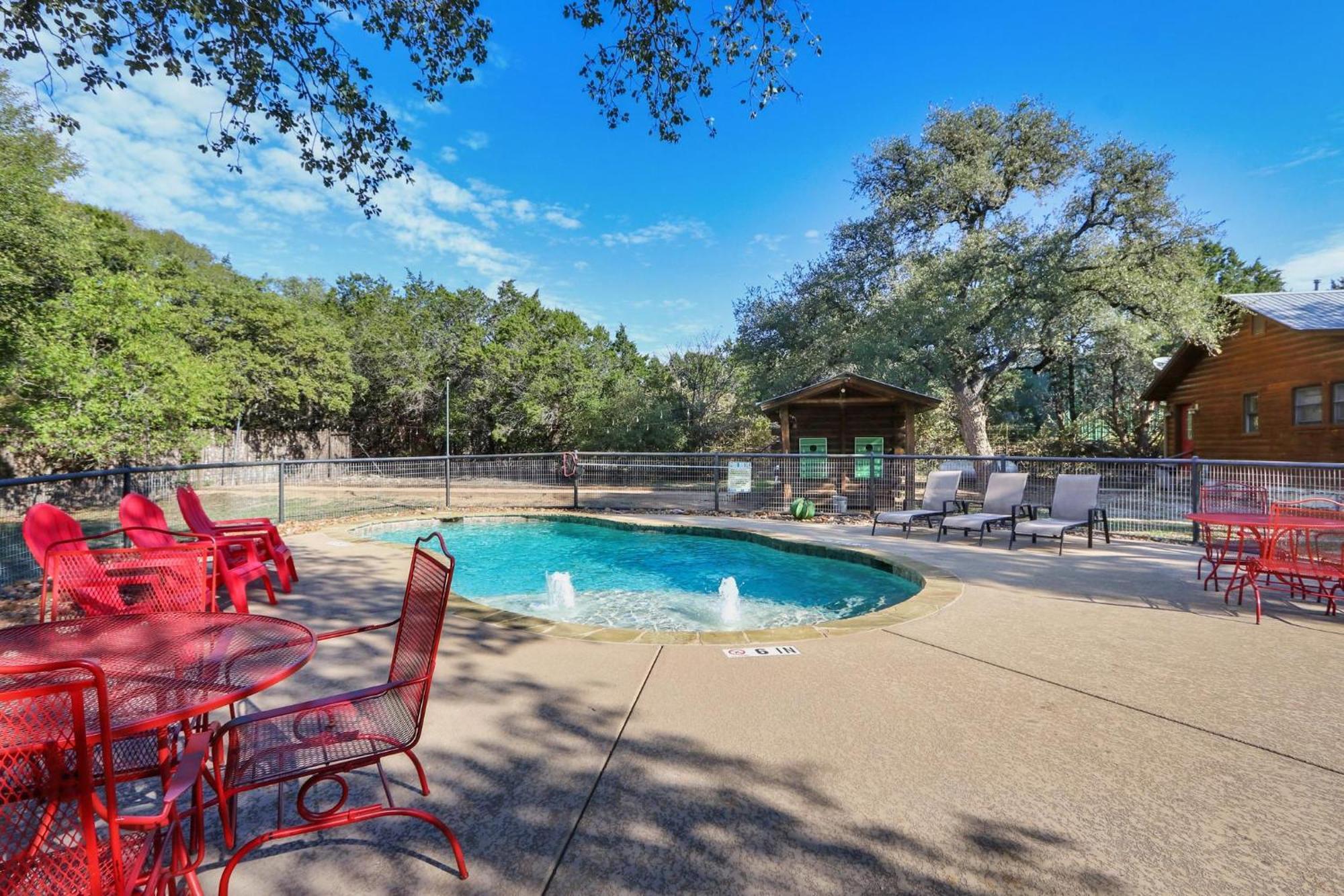 Wimberley Log Cabins Resort And Suites- Unit 4 Eksteriør billede